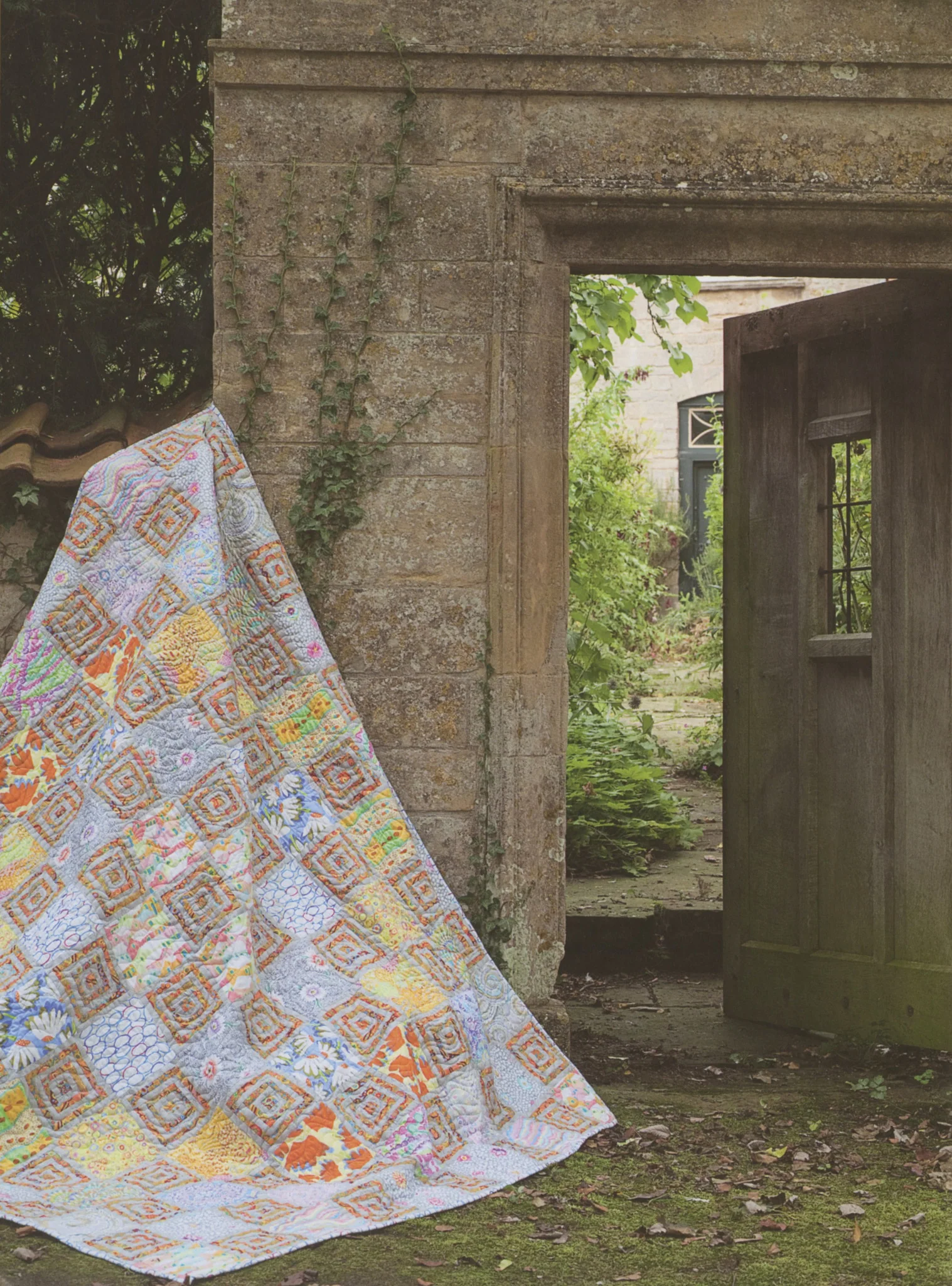 Kaffe Fassett's Heritage Quilts - Image 4